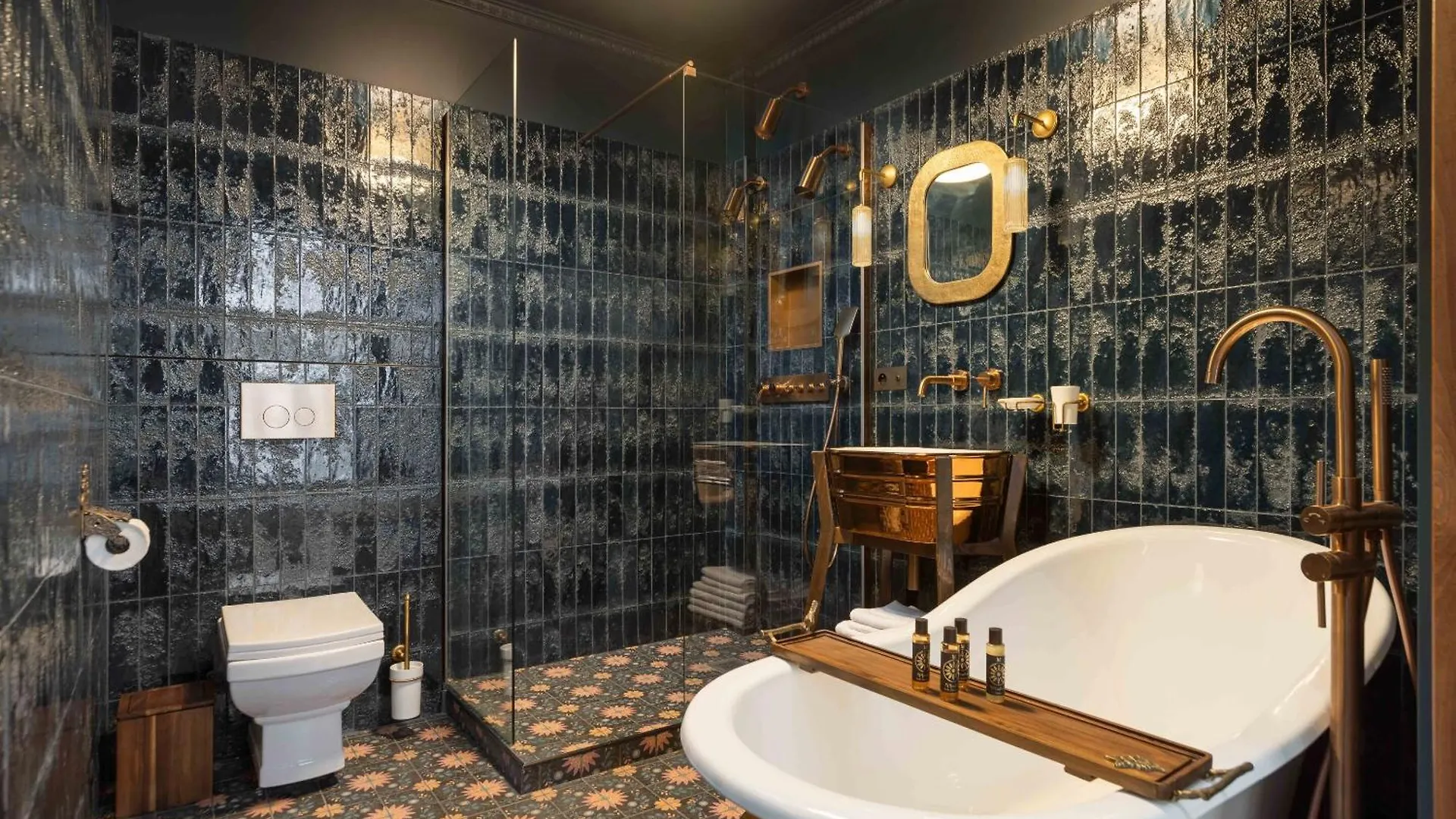 The Grand Champs Elysees Paris Apartment