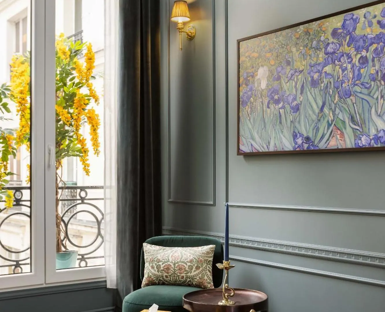 The Grand Champs Elysees Paris 0*,